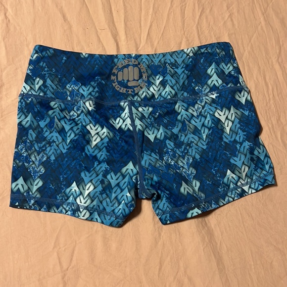 Feed Me Fight Me XS Blue DV awareness short - Picture 2 of 3